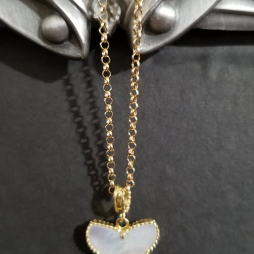 Set of earring and necklace with pendant - Picture 3 of 10